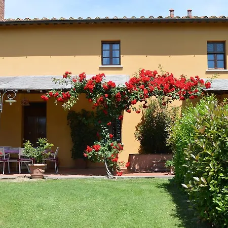 Podere Villabassa Farm stay